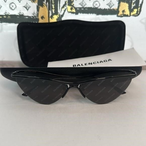 New Authentic Balenciaga BB0093S 001 Curve Cat Sunglasses - Picture 12 of 13